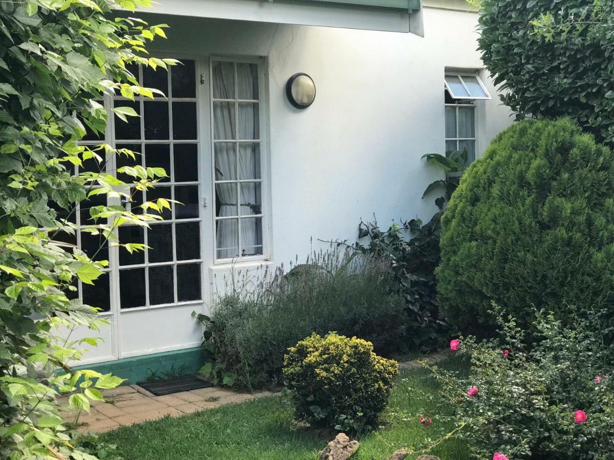 Rosewood Corner, Clarens Bed & Breakfast Exterior photo